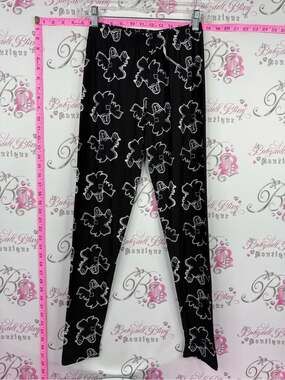 Black sheep leggings stretchy Black Leggings with White Floral Outline